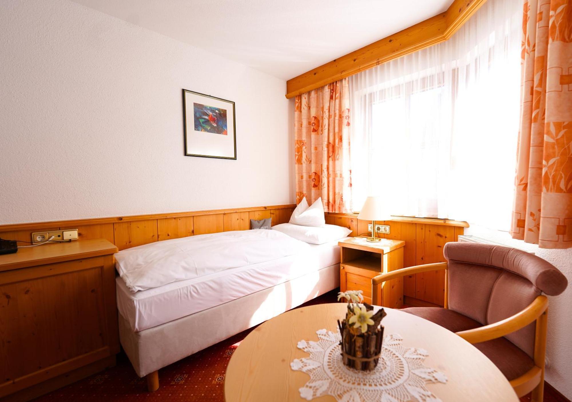 Hotel Büntali Galtür Exterior foto